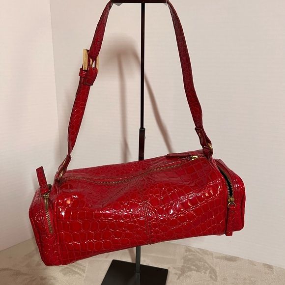 Bath & Body Works Red Crocodile-Pattern Shoulder Bag - Picture 2 of 9